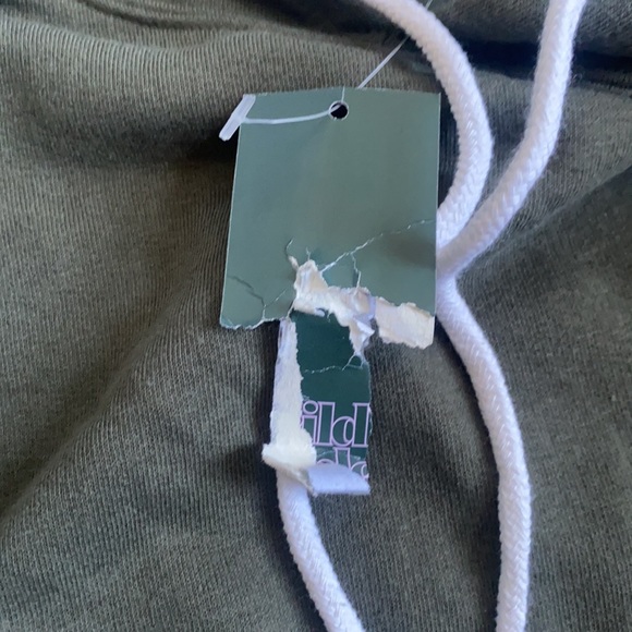 green cropped sweatshirt - Picture 3 of 4